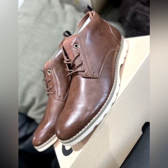 Madden NYC Men’s Hoffman Chukka Boots New With tags size 11 - Picture 1 of 12